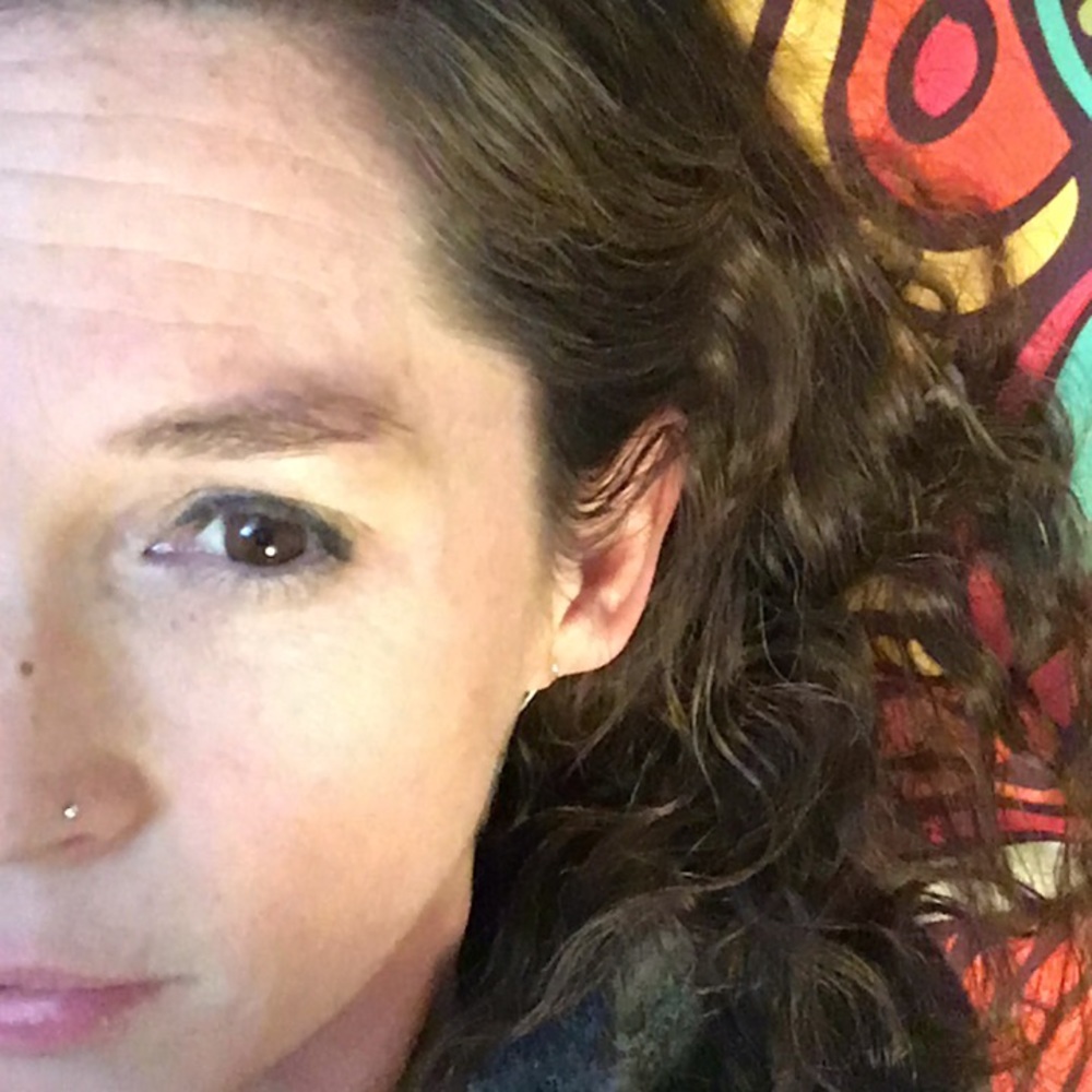 Meet your Posher, Alyson